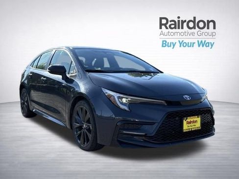 Used 2024 Toyota Corolla SE w/ SE Premium Package FWD image 1