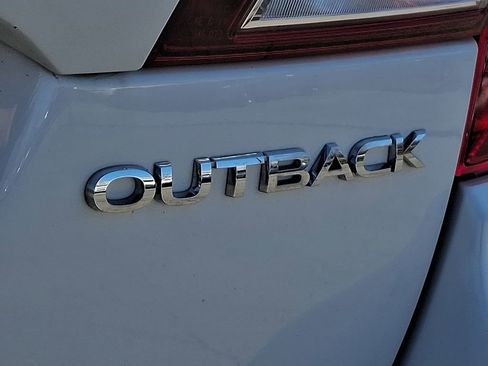 Used 2019 Subaru Outback 2.5i Premium image 30