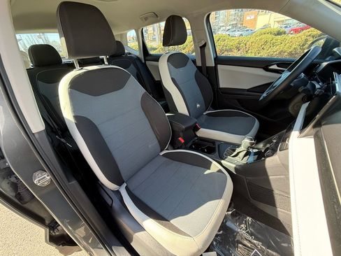 Used 2025 Volkswagen Taos S image 14