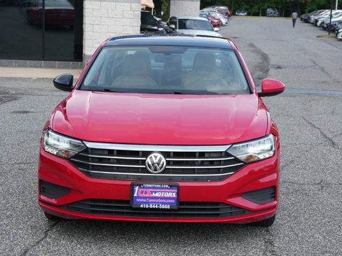 Used 2019 Volkswagen Jetta SE FWD image 2