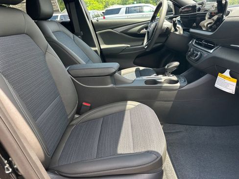 New 2026 Buick Envista Preferred FWD image 14