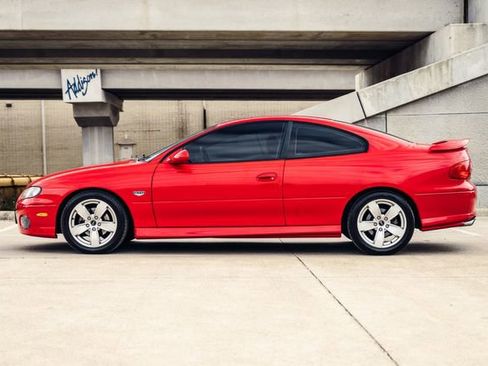 Used 2004 Pontiac GTO image 32
