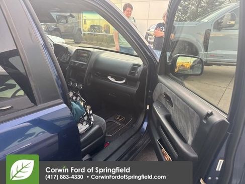 Used 2004 Honda CR-V EX image 4