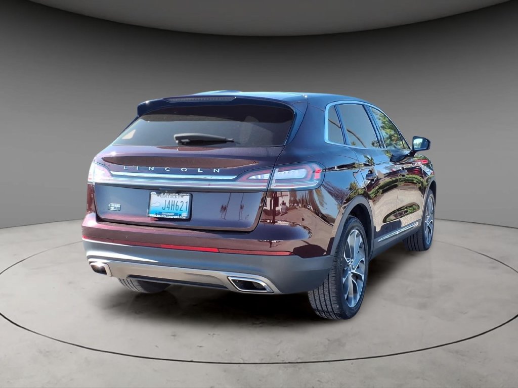Used 2023 Lincoln Nautilus Reserve w/ Luxury Package AWD/4WD image 11