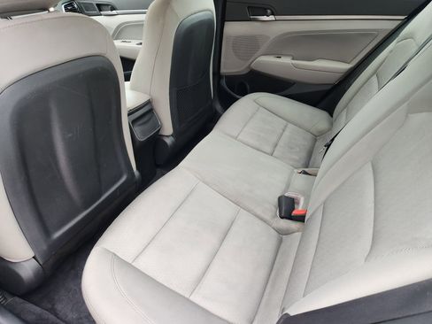 Used 2017 Hyundai Elantra SE w/ SE A/T Tech Package 03 image 29