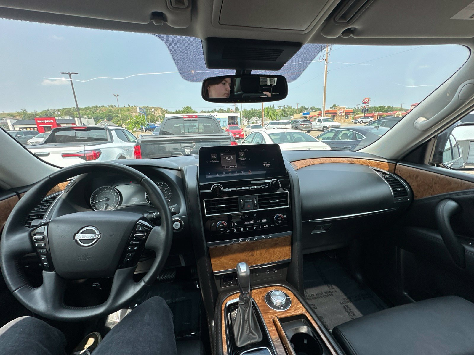 Used 2023 Nissan Armada SL w/ Cargo Package AWD/4WD image 51