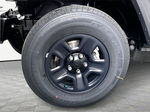 New 2026 Jeep Gladiator Sport image 13