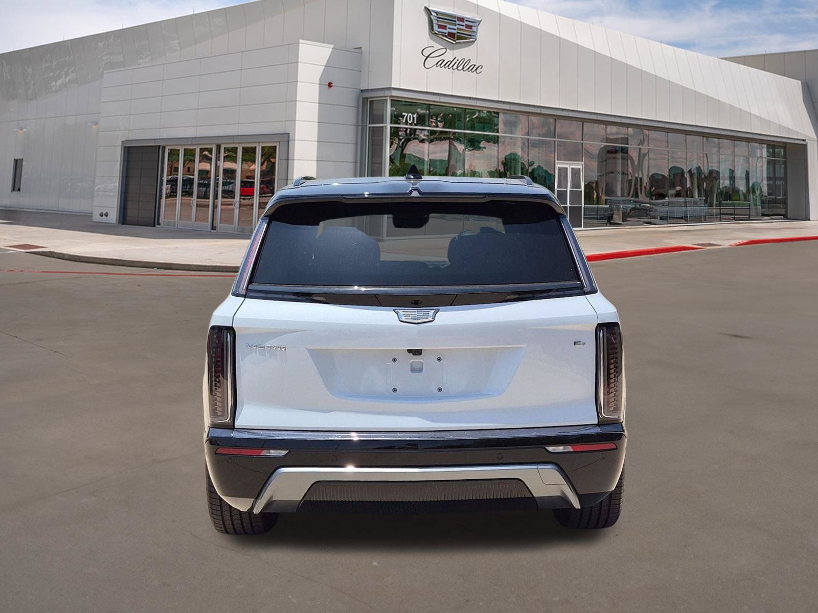 New 2027 Cadillac Vistiq Sport w/ LPO, Floor Liner Package AWD/4WD image 5