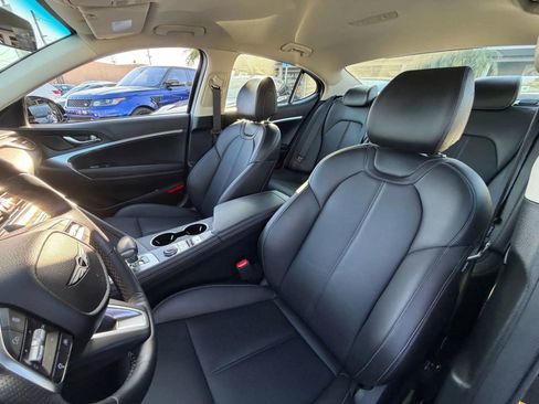 Used 2025 Genesis G70 2.5T image 11