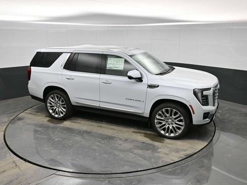 New 2026 GMC Yukon Denali w/ Denali Reserve Package image 21