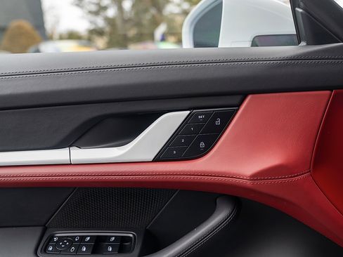 Certified 2023 Porsche Taycan GTS image 17