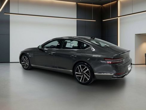 Certified 2026 Genesis G80 2.5T Advanced AWD/4WD image 3