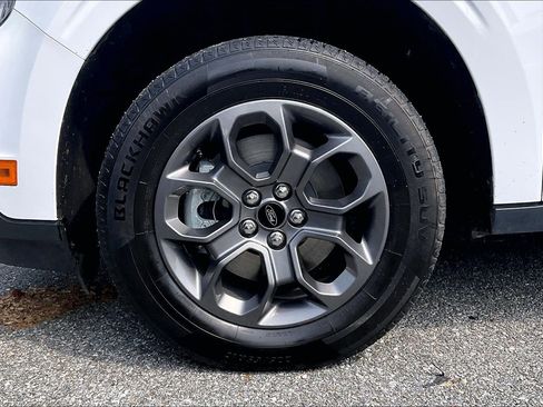 Used 2024 Ford Maverick XLT image 9