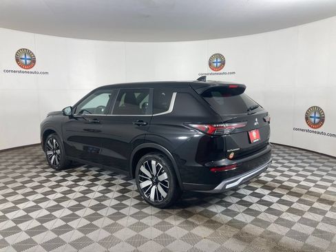 Used 2025 Mitsubishi Outlander SE AWD/4WD image 20