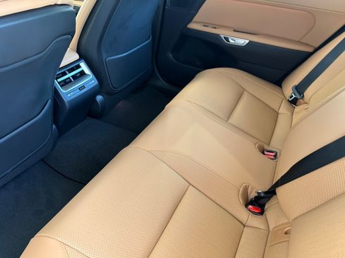 New 2026 Lexus ES 350e w/ Convenience Package FWD image 10