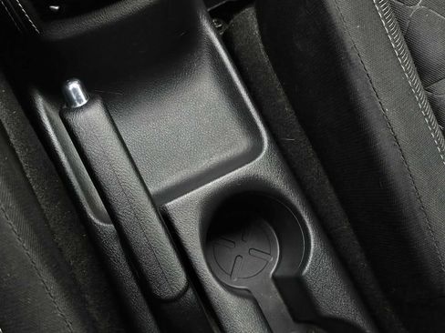 Used 2020 Nissan Kicks SV image 28