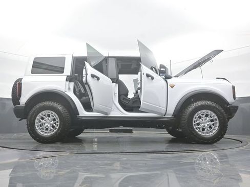 Used 2025 Ford Bronco Badlands AWD/4WD image 59