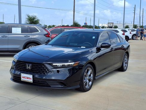 Used 2024 Honda Accord EX image 4