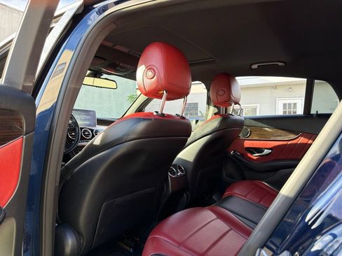 Used 2019 Mercedes-Benz GLC 300 4MATIC Coupe image 24