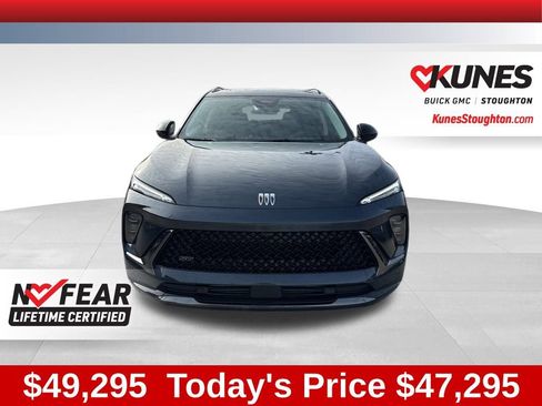 New 2026 Buick Envision Sport Touring image 5