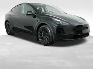 Used 2024 Tesla Model Y Long Range AWD/4WD video 2