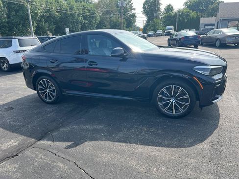 Used 2023 BMW X6 xDrive40i w/ M Sport Package AWD/4WD image 4