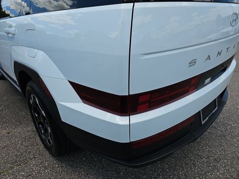 Certified 2025 Hyundai Santa Fe SE FWD image 28
