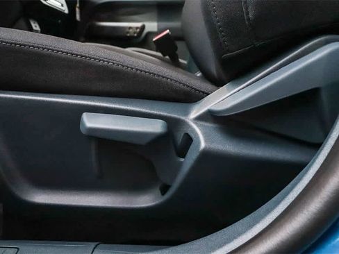 New 2025 Ford Maverick XL image 21