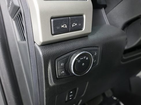Used 2021 Ford F250 Lariat AWD/4WD image 23