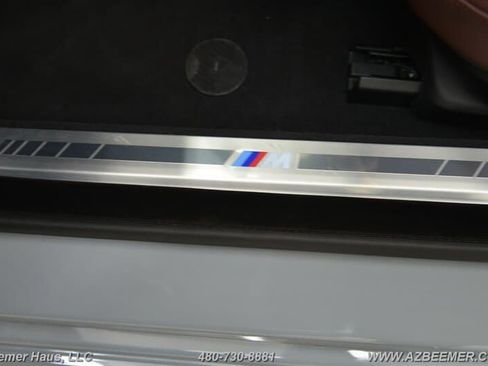 Used 2025 BMW 750e xDrive w/ Premium Package AWD/4WD image 41
