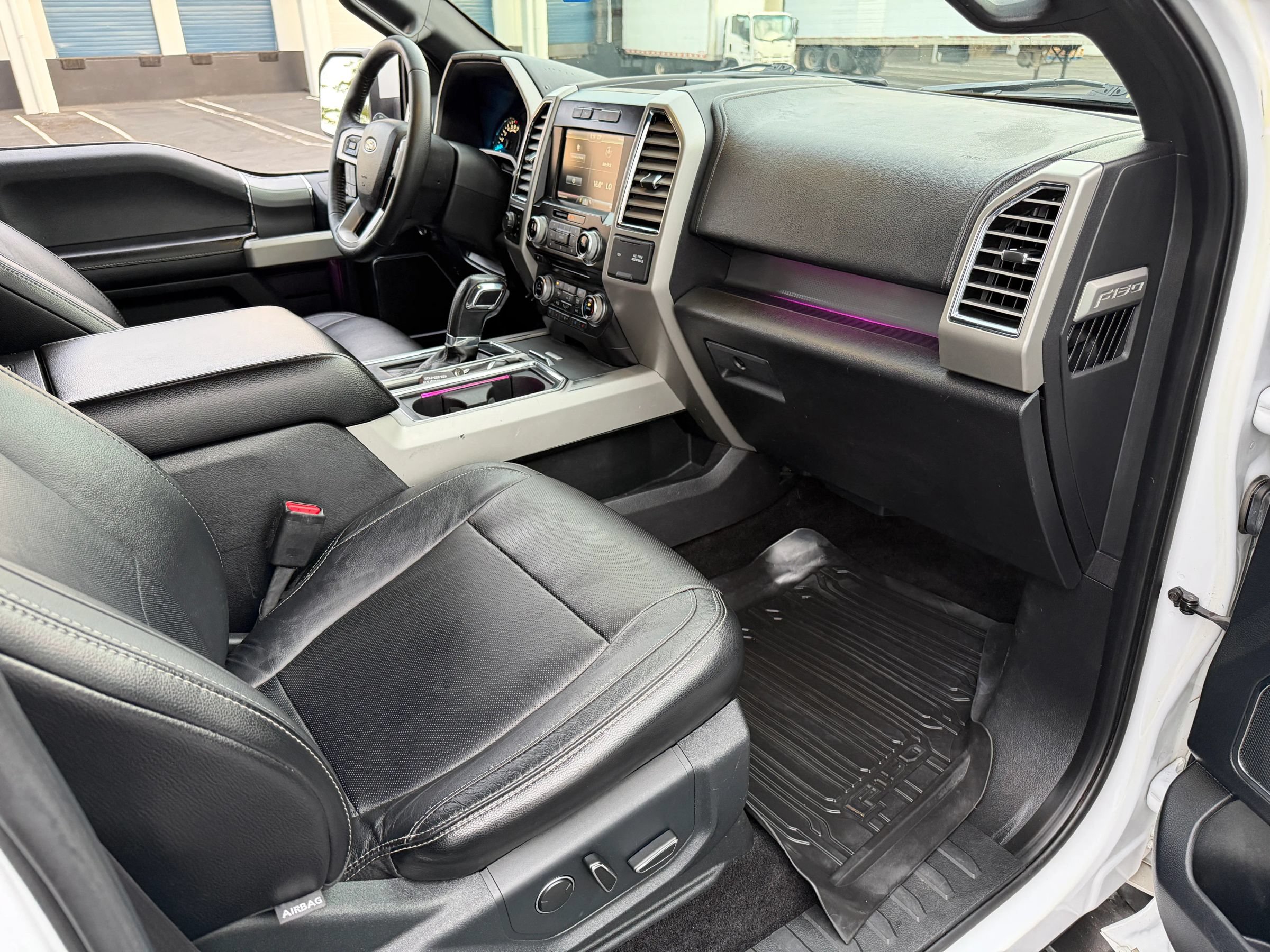 Used 2015 Ford F150 Lariat w/ Equipment Group 501A Mid AWD/4WD image 19
