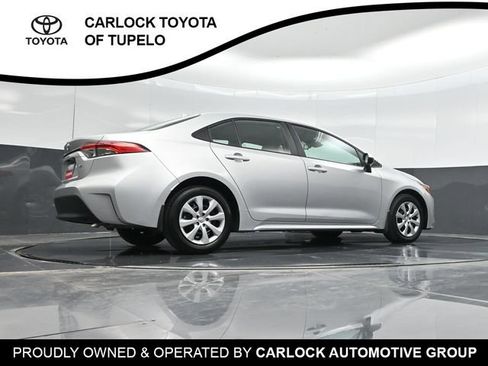 Used 2025 Toyota Corolla LE FWD image 48