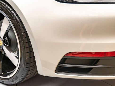 Used 2024 Porsche 911 Cabriolet image 19