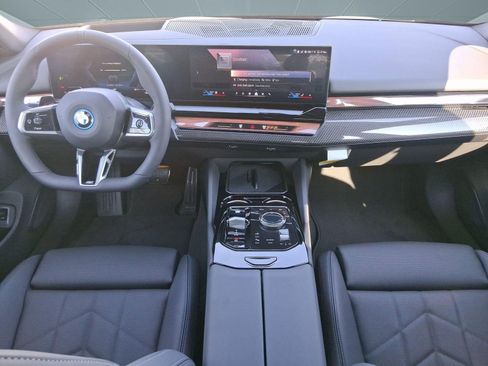 New 2026 BMW i5 eDrive40 w/ M Sport Package image 15