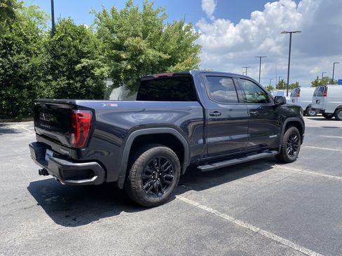 Used 2022 GMC Sierra 1500 Elevation AWD/4WD image 10