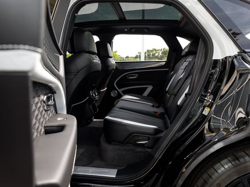 New 2026 Bentley Bentayga Speed AWD/4WD image 48