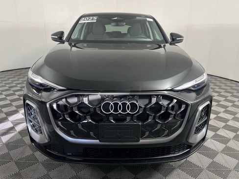 Certified 2025 Audi Q5 Premium Plus w/ Premium Plus image 2