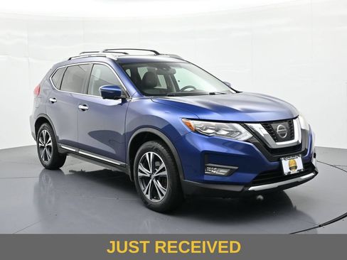 Used 2017 Nissan Rogue SL w/ SL Premium Package AWD/4WD image 4