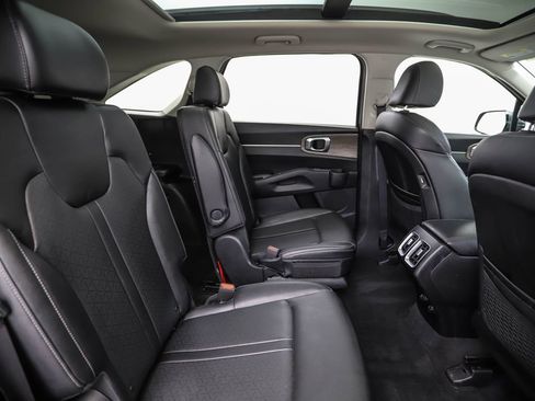 Used 2022 Kia Sorento X-Line EX image 28