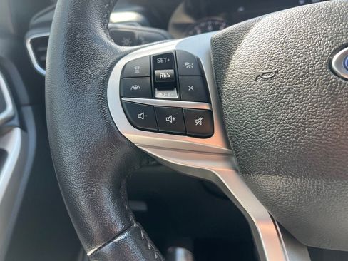 Certified 2023 Ford Explorer XLT w/ Equipment Group 202A AWD/4WD image 28