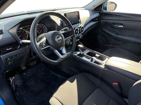 Used 2025 Nissan Sentra SV FWD image 12