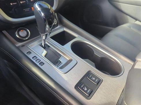 Used 2024 Nissan Murano SL image 10