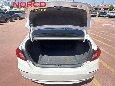 Used 2020 Honda Accord Touring image 8