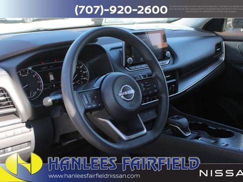 Used 2023 Nissan Rogue SV image 11