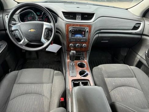 Used 2014 Chevrolet Traverse LT AWD/4WD image 16