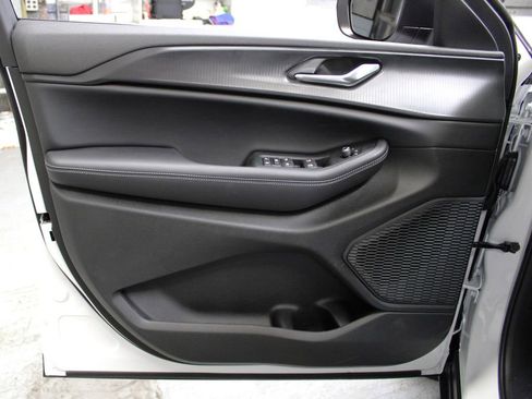 New 2025 Jeep Grand Cherokee Laredo X w/ Luxury Tech Group I image 26