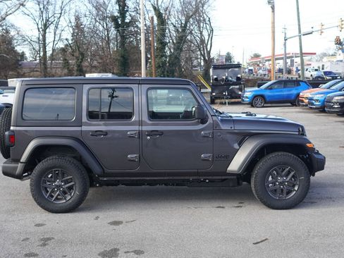 New 2026 Jeep Wrangler Unlimited Sport AWD/4WD image 4