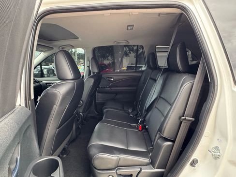 Used 2022 Honda Pilot Special Edition image 17