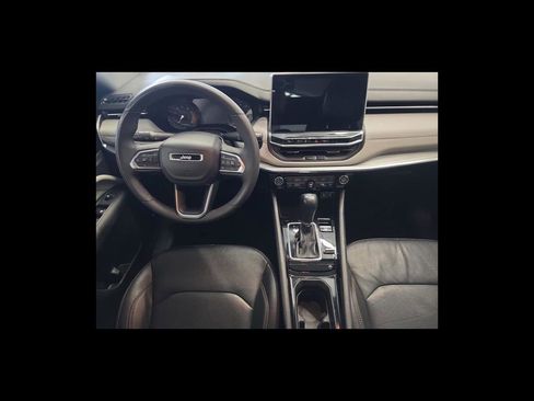 Used 2023 Jeep Compass Limited w/ Sun and Sound Group AWD/4WD image 13