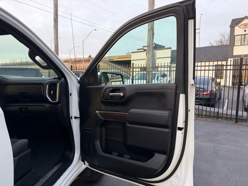 Used 2019 Chevrolet Silverado 1500 LT w/ All-Star Edition image 21